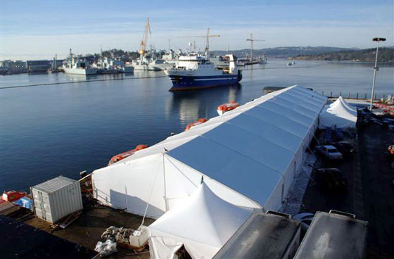 emergency-tents-by-the-water