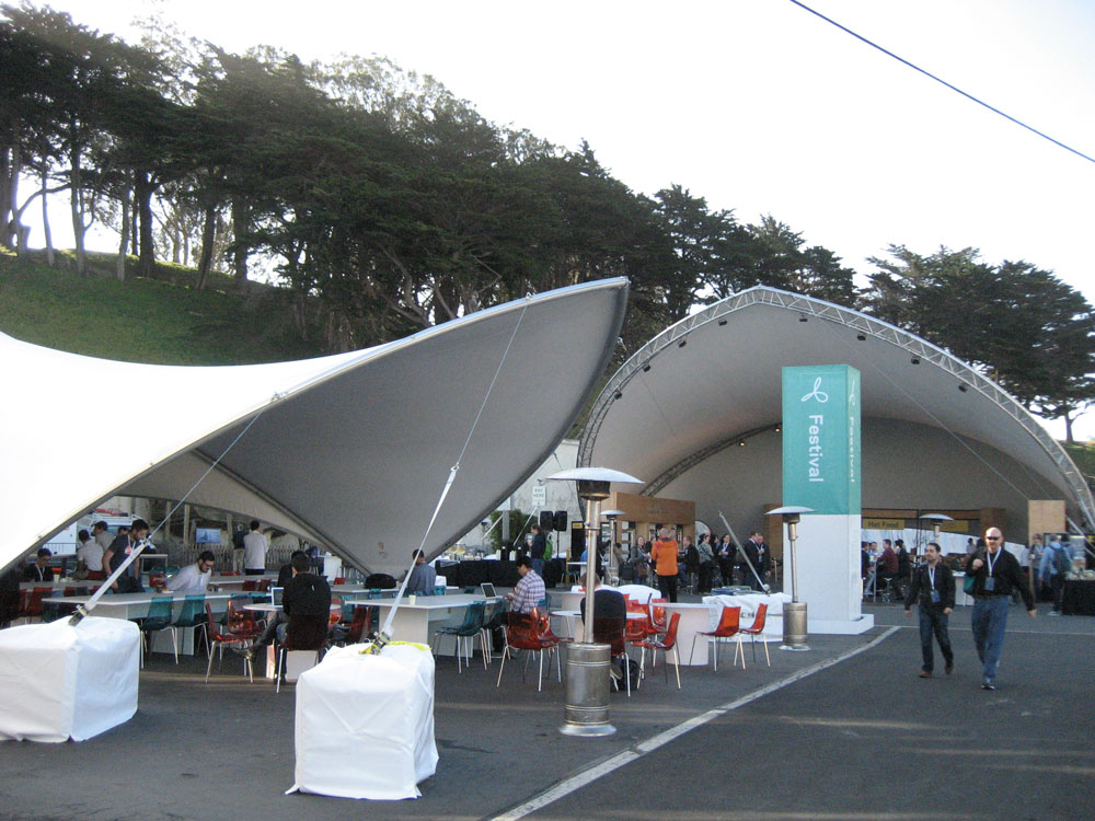 SaddleSpan S5000 Extended Event Tents | Facebook F8 Conference