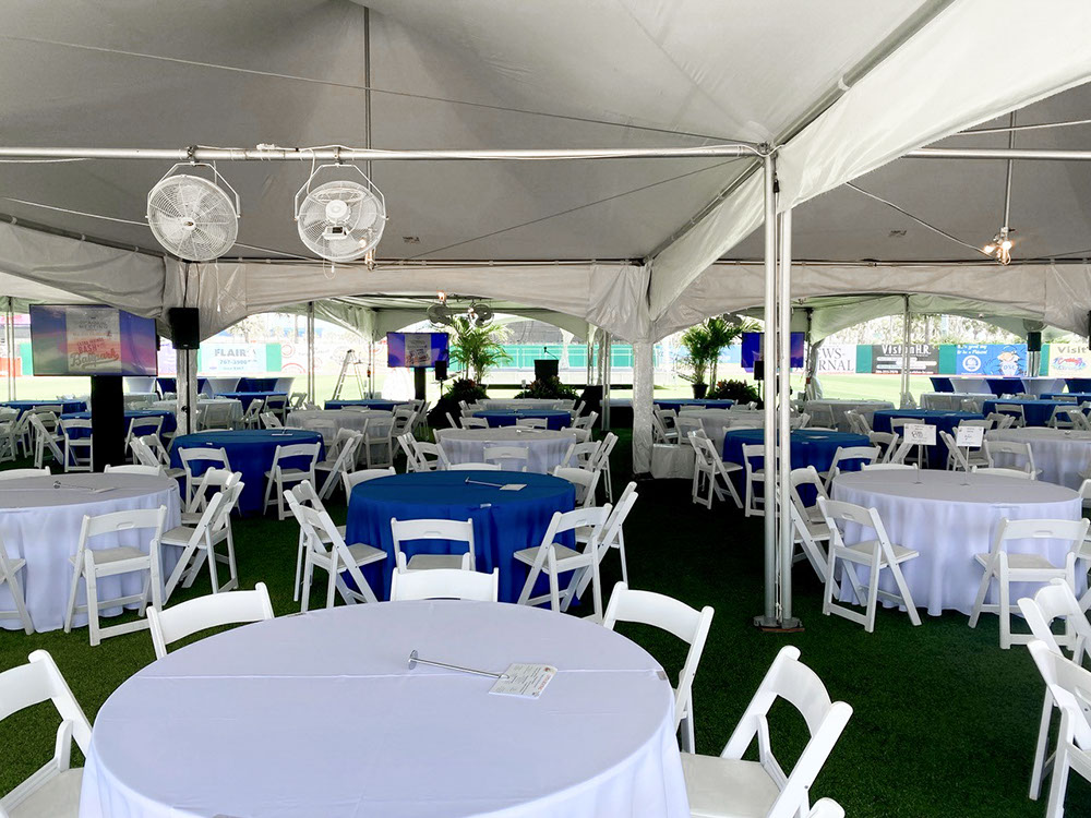 Tentnology® MQ20x40 Interior with Gutters  & 4-Way Adapters | Photo Credit: <a href="https://iamevents.com/ses2/" target="_blank">Special Event Services</a>